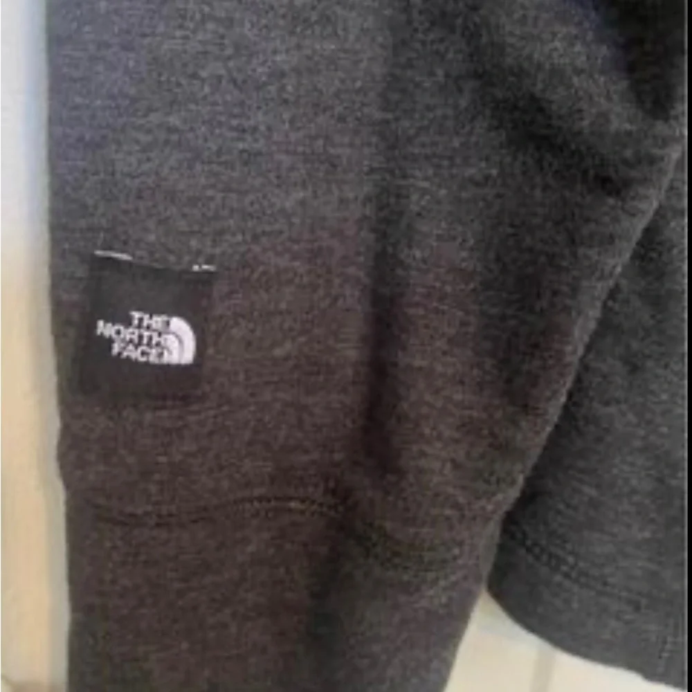 The North Face men’s long sleeve shirt​​​​​​​​​​​​​​​​​​​​​​​​​​​​ NWOT - Picture 8 of 16